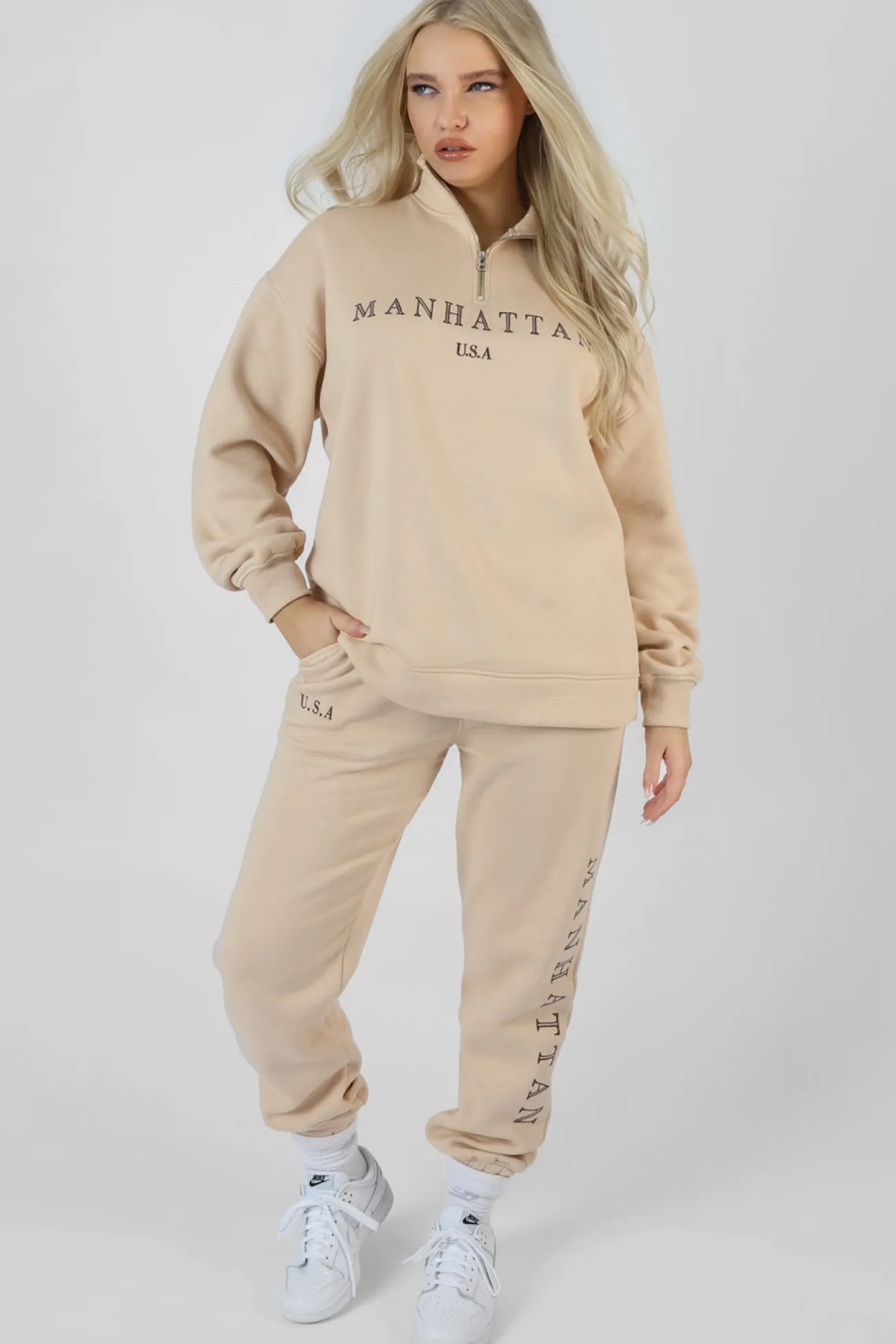 Public Desire Manhattan Slogan 90S Joggers Stone Discount