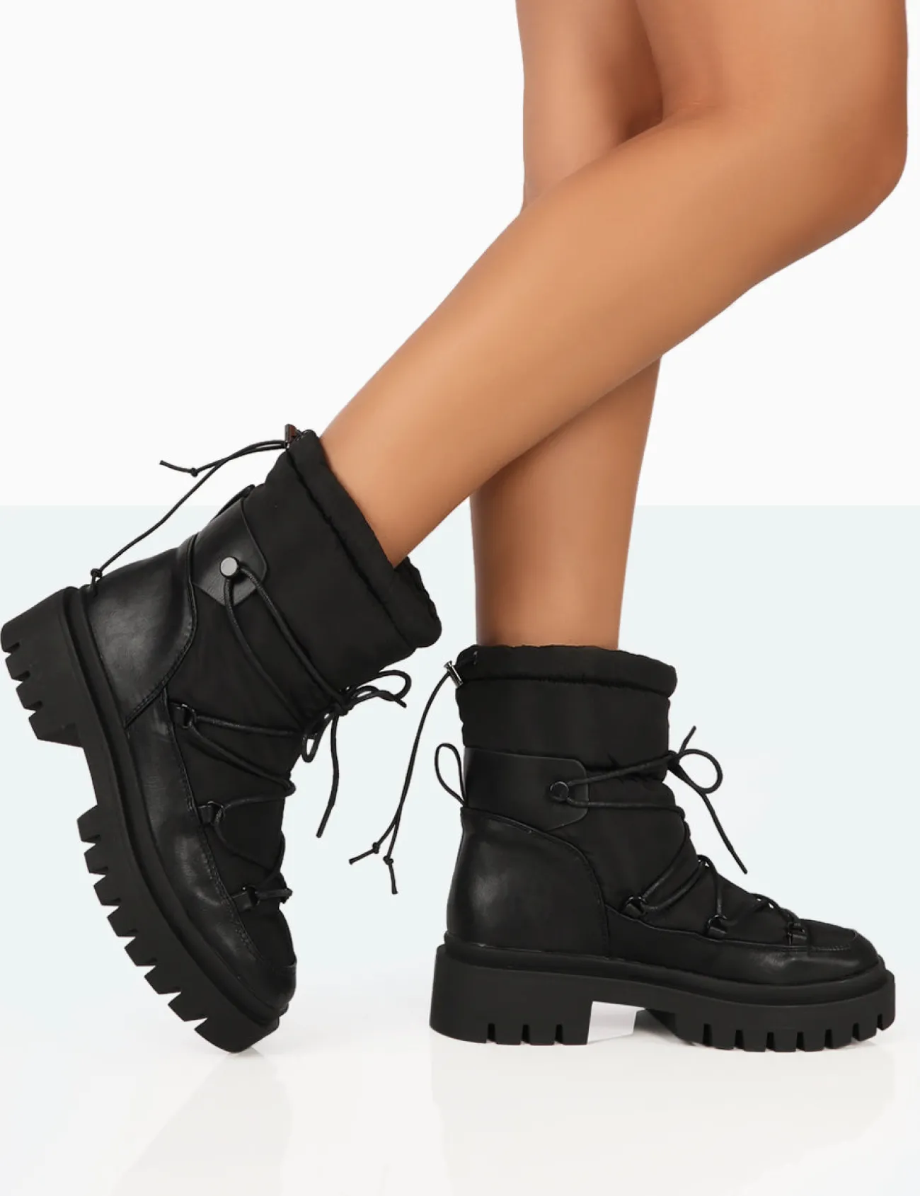 Public Desire Snowy Lace Up Chunky Sole Snow Ankle Boots Black Fashion