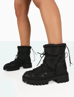 Public Desire Snowy Lace Up Chunky Sole Snow Ankle Boots Black Fashion