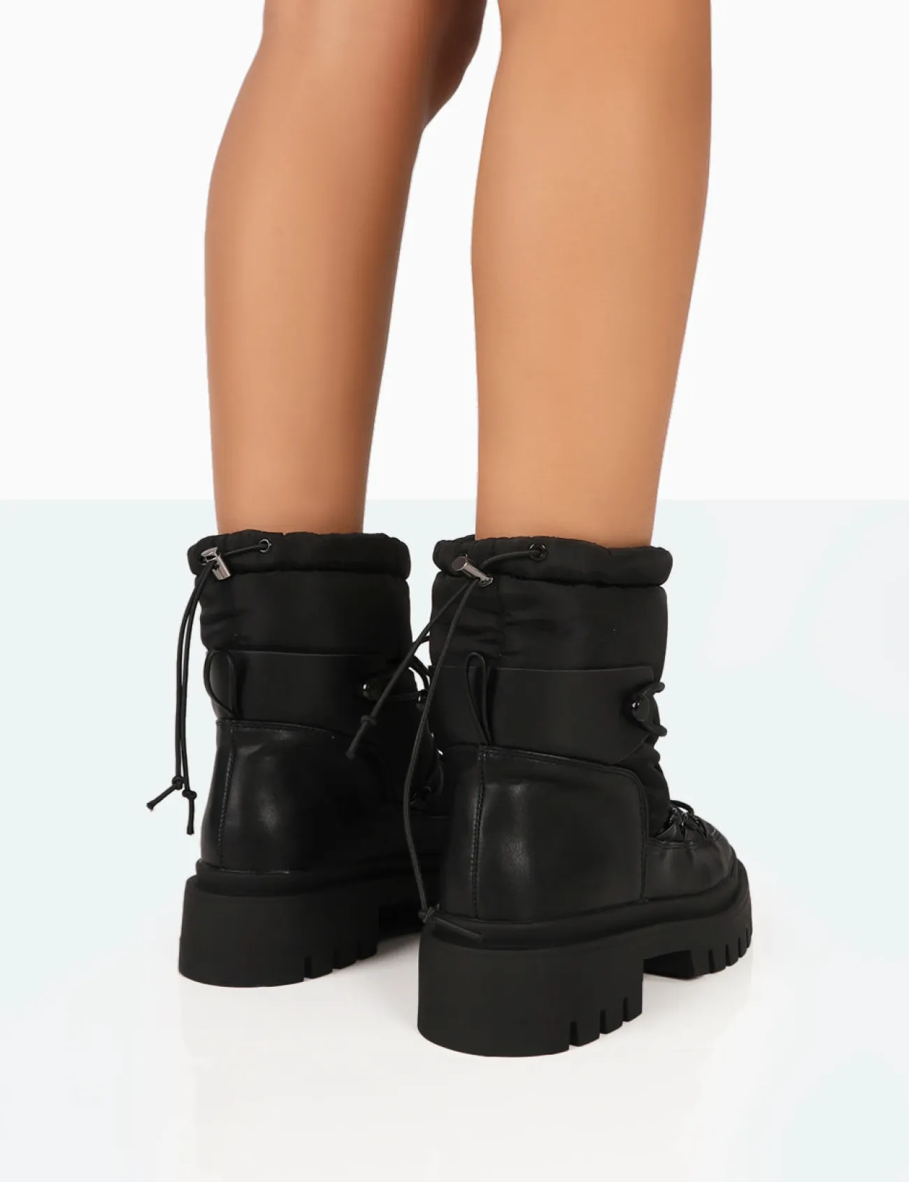 Public Desire Snowy Lace Up Chunky Sole Snow Ankle Boots Black Fashion